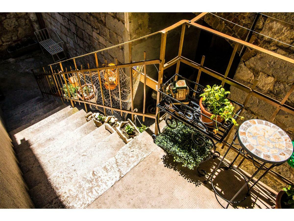 Double A Split Apartment Exterior photo
